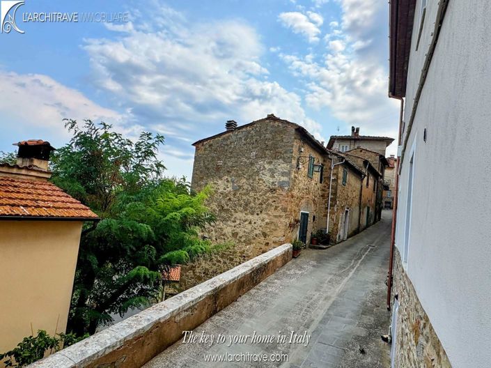 Image No.30-2 Bed House for sale