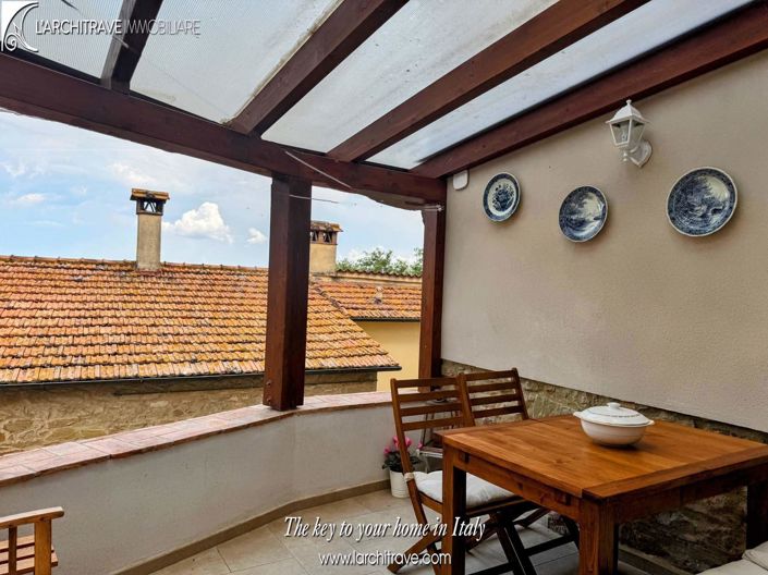 Image No.4-2 Bed House for sale