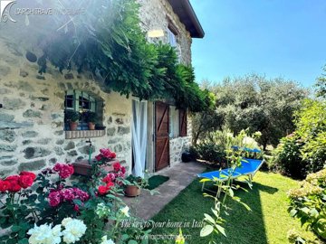 1 - Casola in Lunigiana, Maison