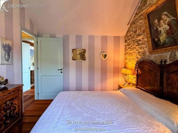 e6ffe1aa-0214-b26c-bb71-4d61fc464078