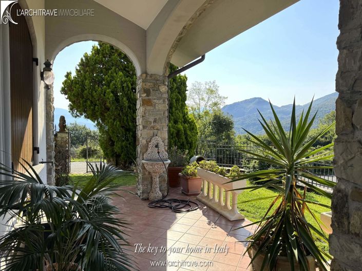 Image No.3-3 Bed Villa for sale