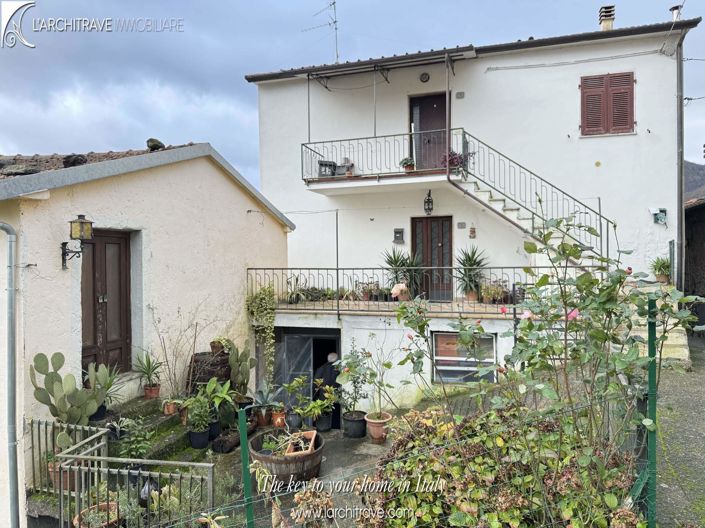 Image No.1-2 Bed House for sale