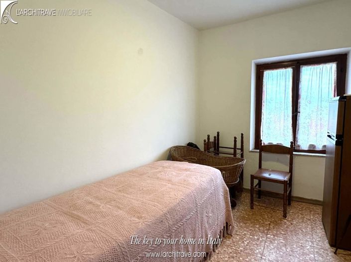 Image No.5-2 Bed House for sale