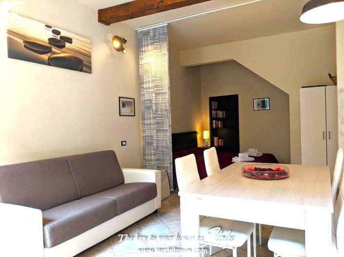 Image No.11-1 Bed House for sale