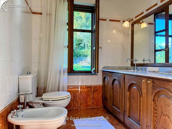 Image No.12-3 Bed Villa for sale