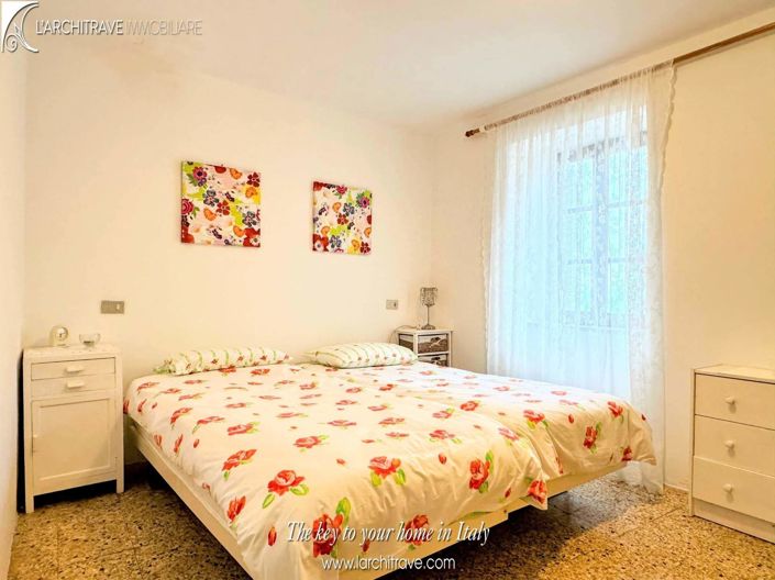 Image No.7-2 Bed House for sale