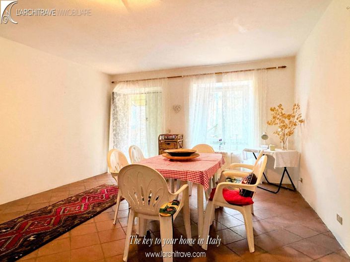 Image No.9-2 Bed House for sale