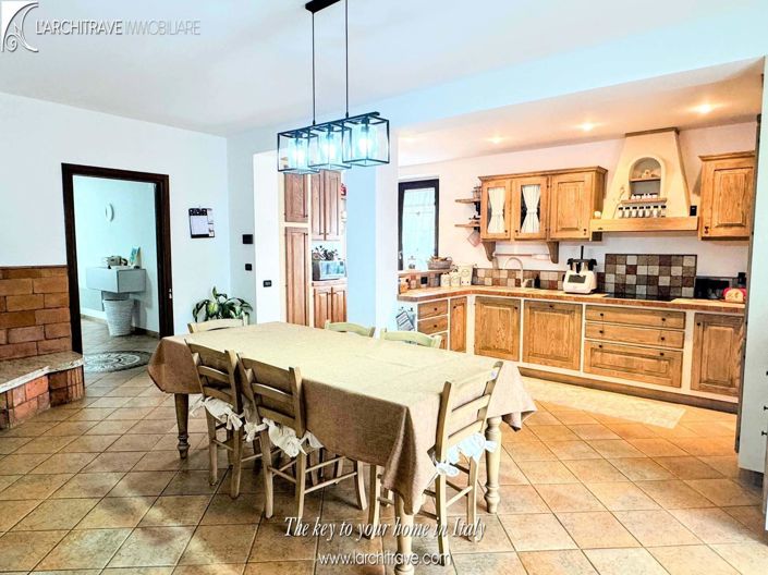 Image No.5-3 Bed Villa for sale