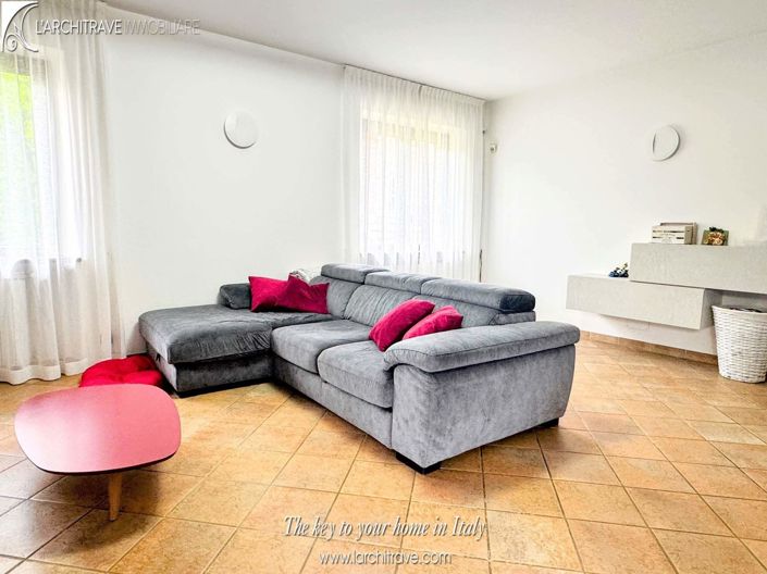 Image No.6-3 Bed Villa for sale