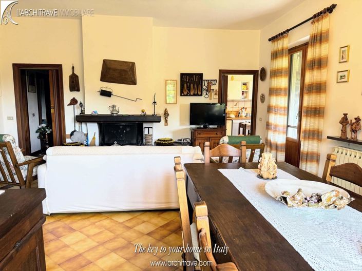 Image No.10-3 Bed Villa for sale