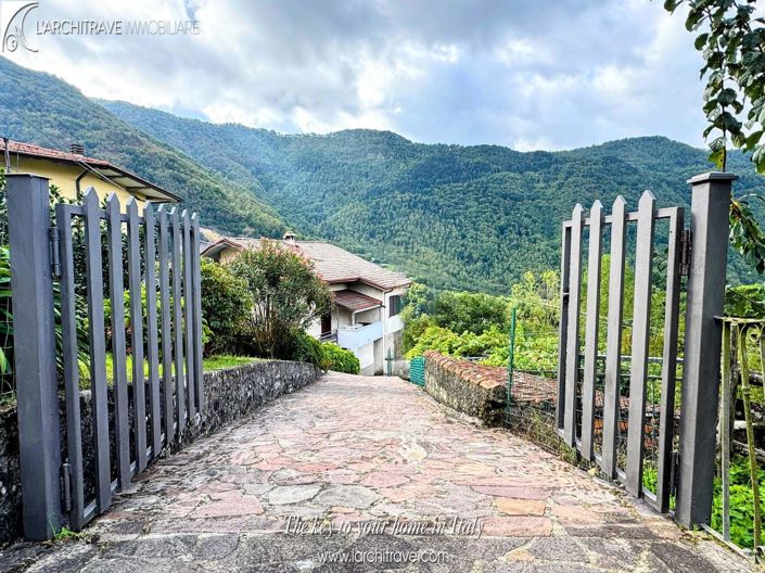 Image No.2-3 Bed Villa for sale