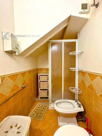 Image No.15-1 Bed House for sale