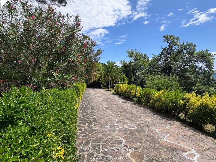 Image No.13-3 Bed Villa for sale