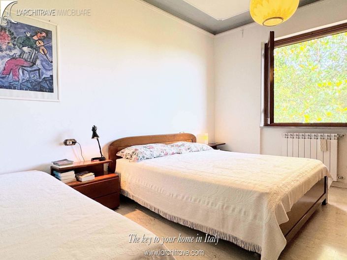 Image No.8-3 Bed Villa for sale