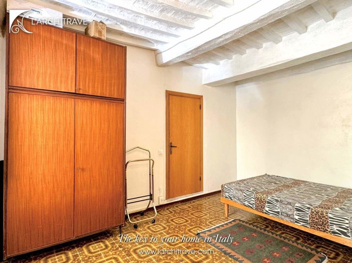 Image No.14-2 Bed House for sale