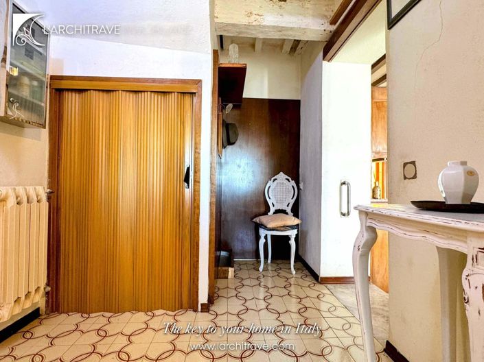 Image No.20-2 Bed House for sale