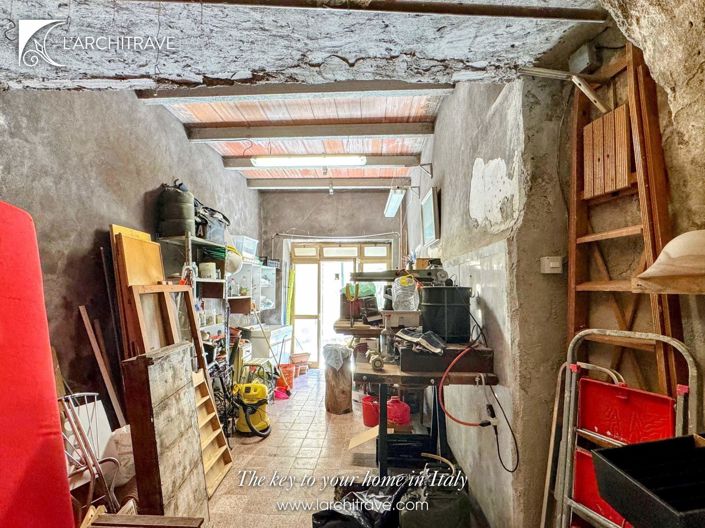 Image No.24-2 Bed House for sale