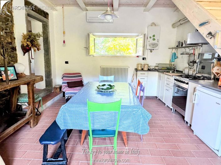 Image No.10-Maison de 5 chambres à vendre à Pontremoli