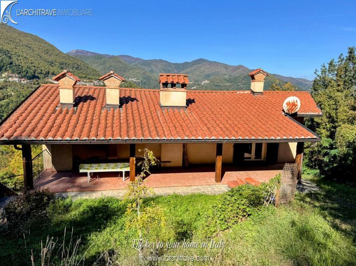 Image No.3-5 Bed House for sale