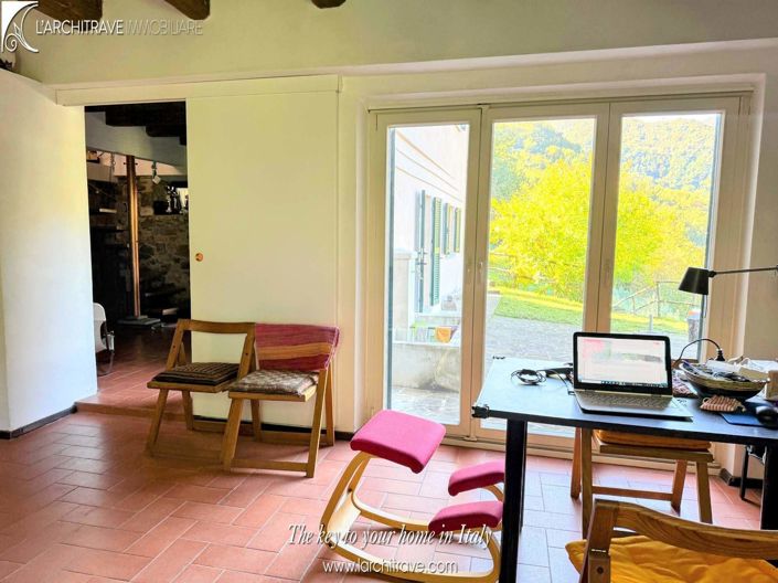 Image No.5-5 Bed House for sale