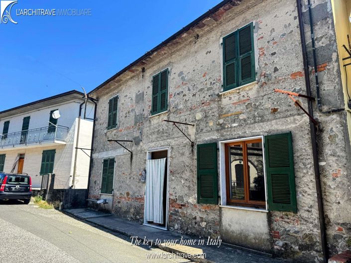 Image No.1-4 Bed House for sale