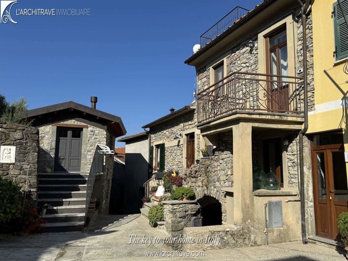 Image No.1-Maison de 2 chambres à vendre à Licciana Nardi