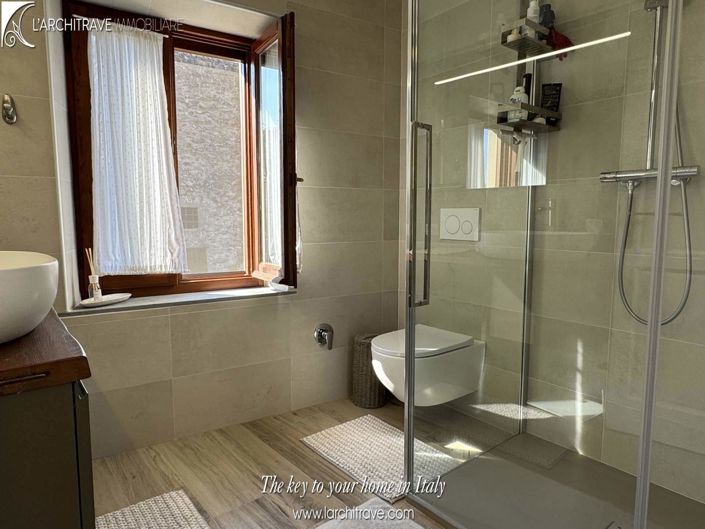 Image No.10-Maison de 2 chambres à vendre à Licciana Nardi