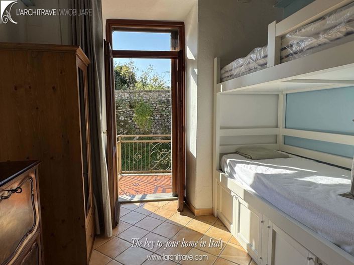 Image No.9-Maison de 2 chambres à vendre à Licciana Nardi