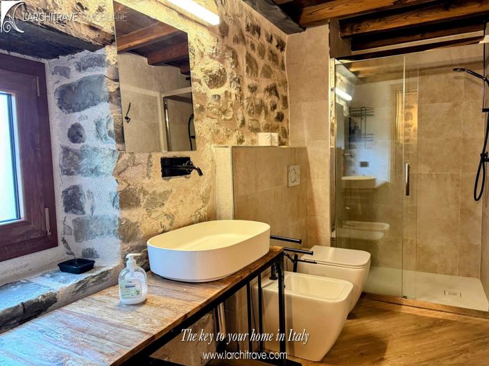 Image No.5-Maison de 2 chambres à vendre à Bagnone