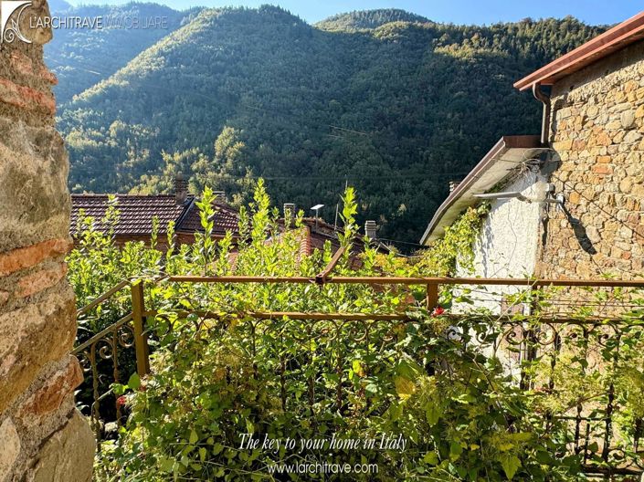 Image No.11-4 Bed House for sale