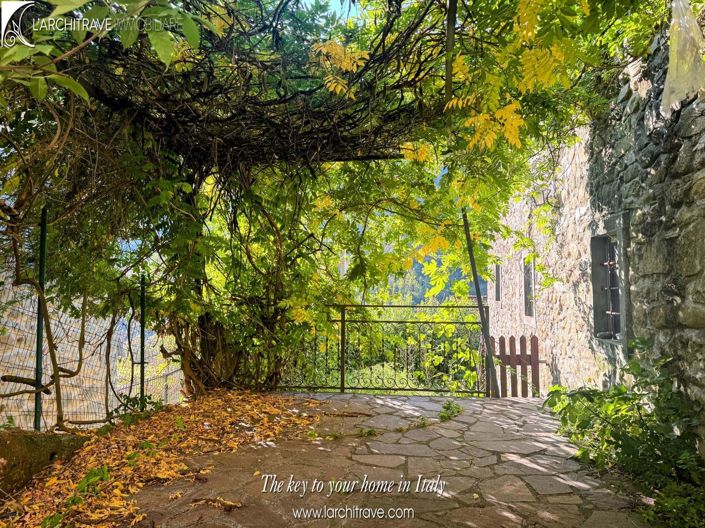 Image No.12-4 Bed House for sale