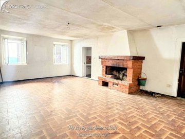 16d83f2e-330e-7faf-9110-fdcc888a2878