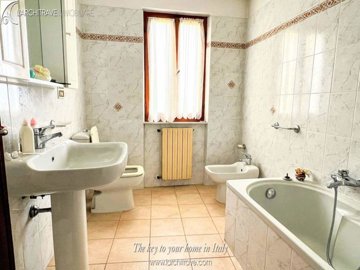 e44fd6b3-ccc6-45e3-810b-90e879ad9bc4