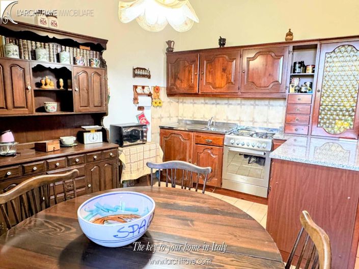 Image No.5-3 Bed House for sale