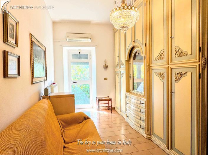 Image No.7-3 Bed House for sale