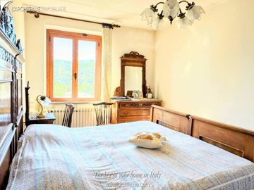 7f6dfd85-84d9-34d3-6f14-0041104f5e38