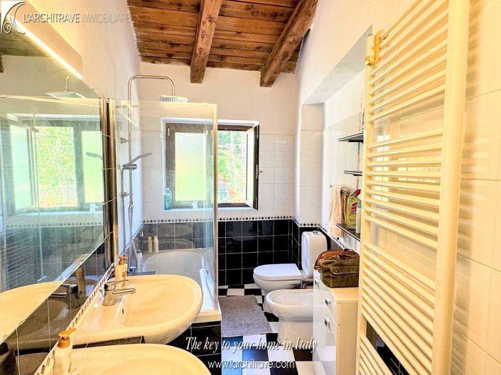 Image No.14-2 Bed House for sale