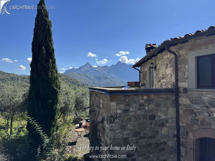 Image No.4-Maison de 2 chambres à vendre à Fivizzano