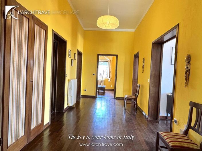 Image No.7-4 Bed Villa for sale