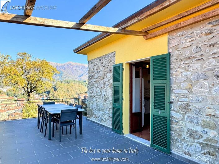 Image No.3-Maison de 4 chambres à vendre à Bagnone