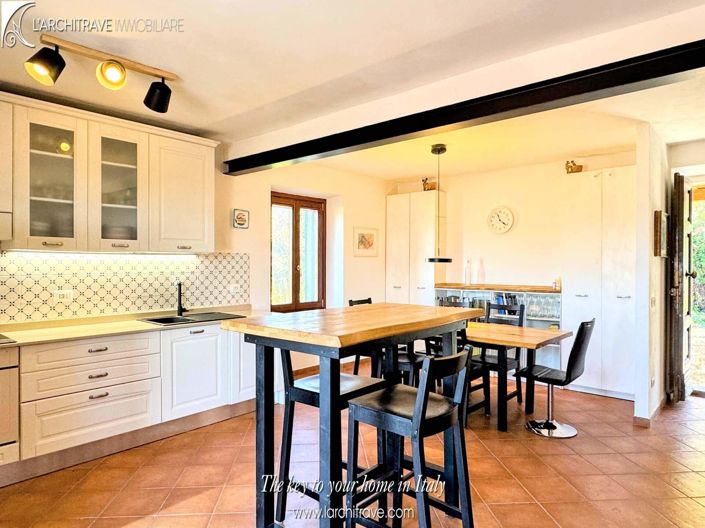 Image No.5-Maison de 4 chambres à vendre à Bagnone