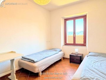 8b1d784d-92b6-b8ef-e632-05a94284100a