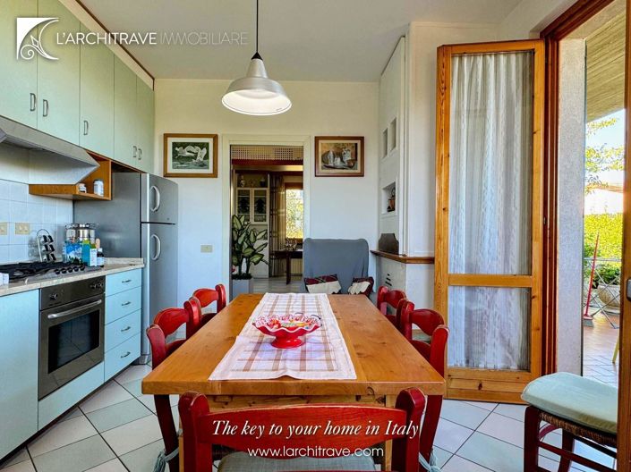 Image No.11-3 Bed Villa for sale