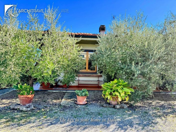 Image No.26-3 Bed Villa for sale