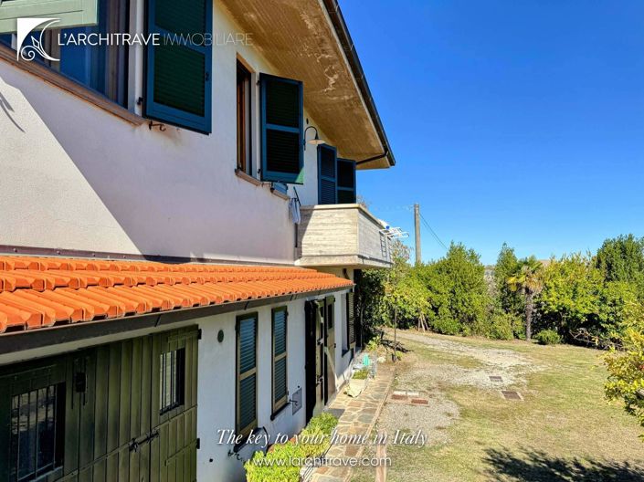 Image No.27-3 Bed Villa for sale