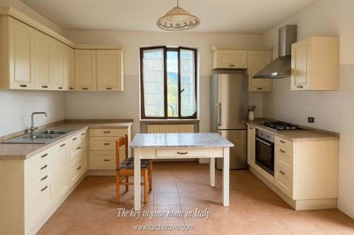 ad3d5129-2910-a983-4fba-1a3f9aa4ed6d