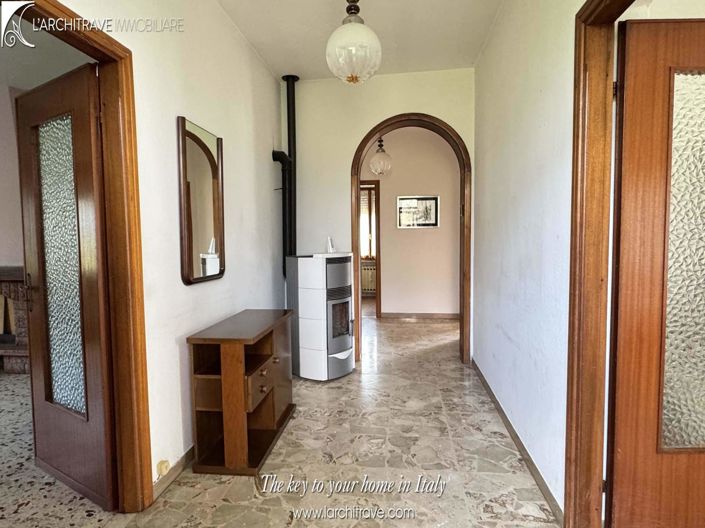 Image No.7-4 Bed House for sale