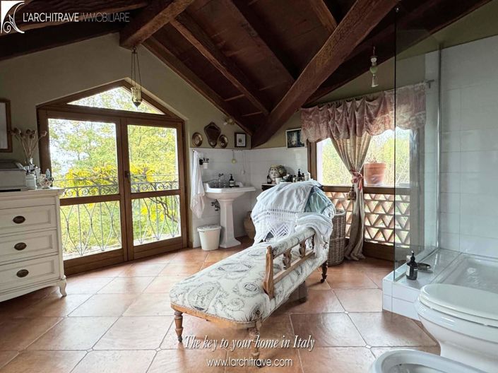 Image No.14-3 Bed Villa for sale