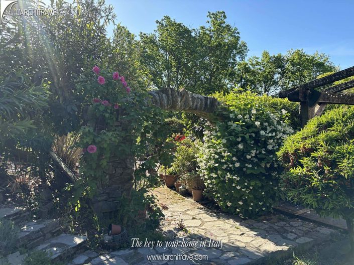 Image No.4-Villa de 3 chambres à vendre à Licciana Nardi