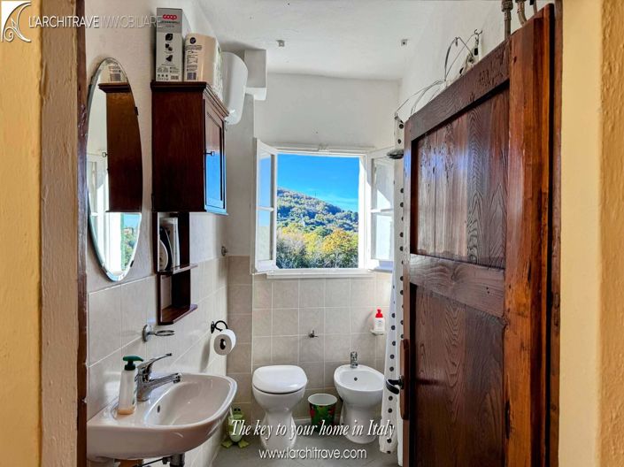 Image No.20-2 Bed House for sale